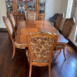 Dining Room Table 