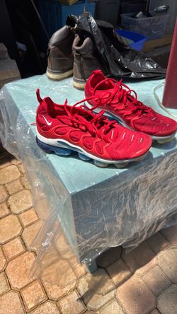 Nike Air Max size 9.5