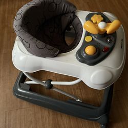 Baby walker new out the box