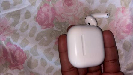 AirPods 4