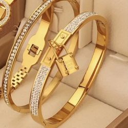 Brand New A Set of Two Elegant & Stylish Bangles