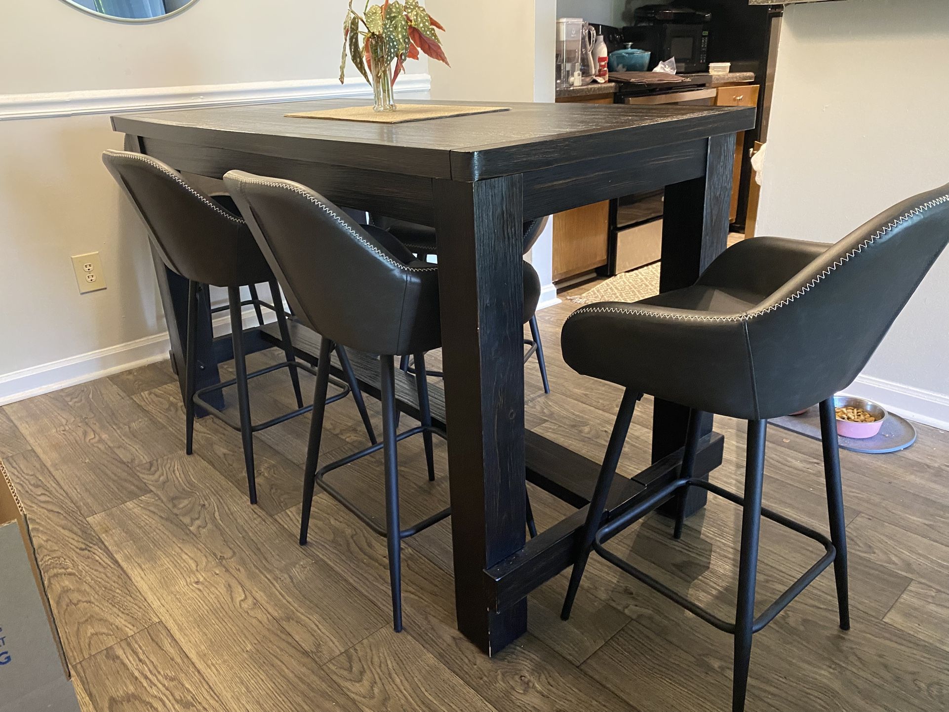 Mid Century Modern Dining Table + Chairs