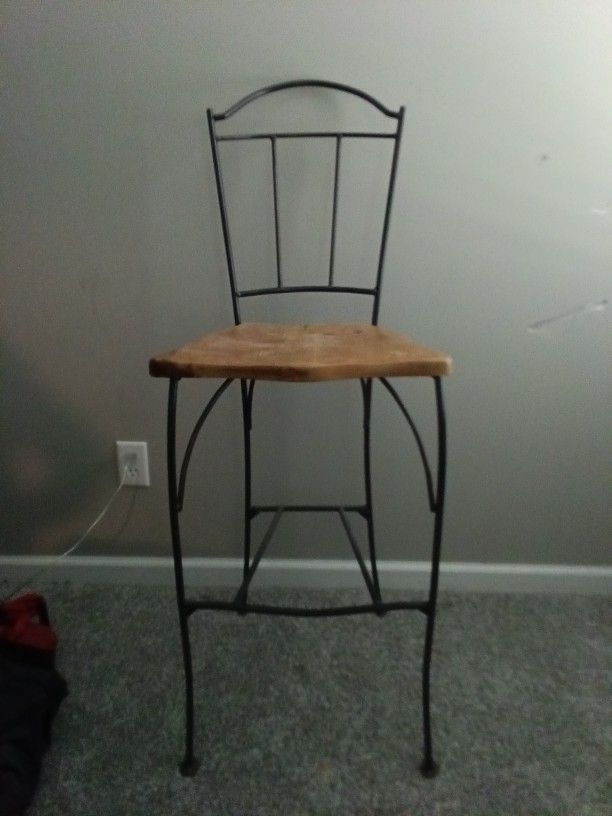 Bar Stools (+2)