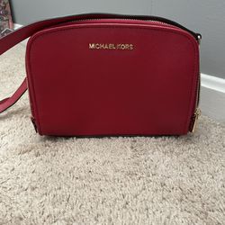 Michael Kors Double Pocket Crossover - Red