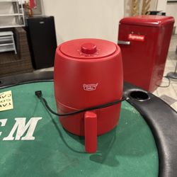 So Yummy! Mini Red Air Fryer – Compact & Cute
