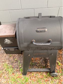 🔥 Pit Boss Pellet Smoker / Grill – Compact Size 🔥