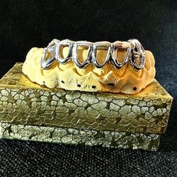 Your next Grillz starts with one mold.
