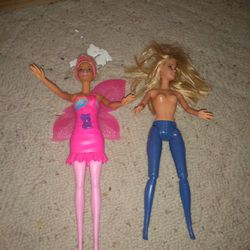 30 Barbie Dolls