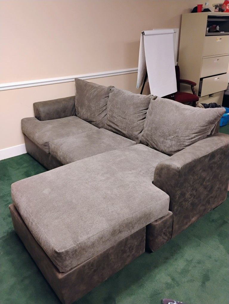 Couch With Lounge