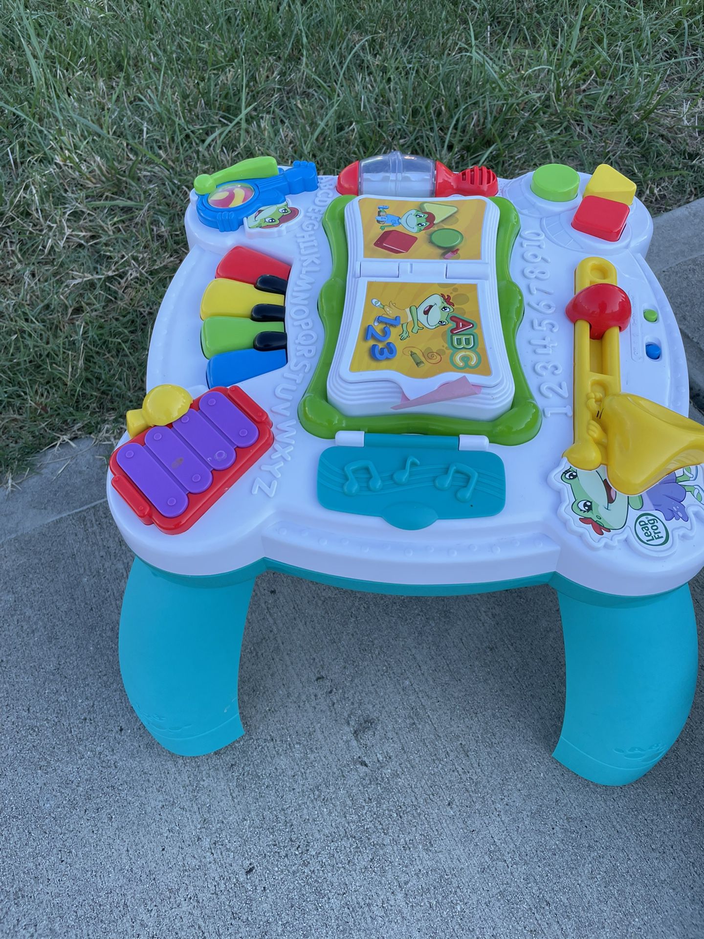 Infant Play Table