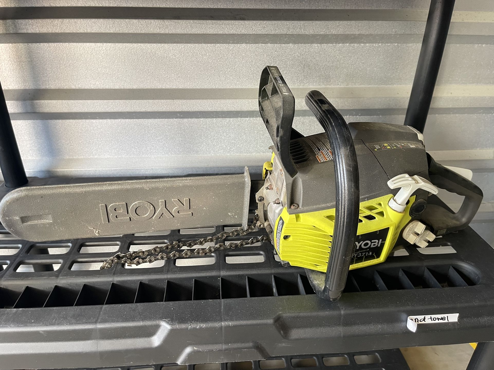 Ryobi RY3714 37CC Chainsaw 14” Saw with hard case