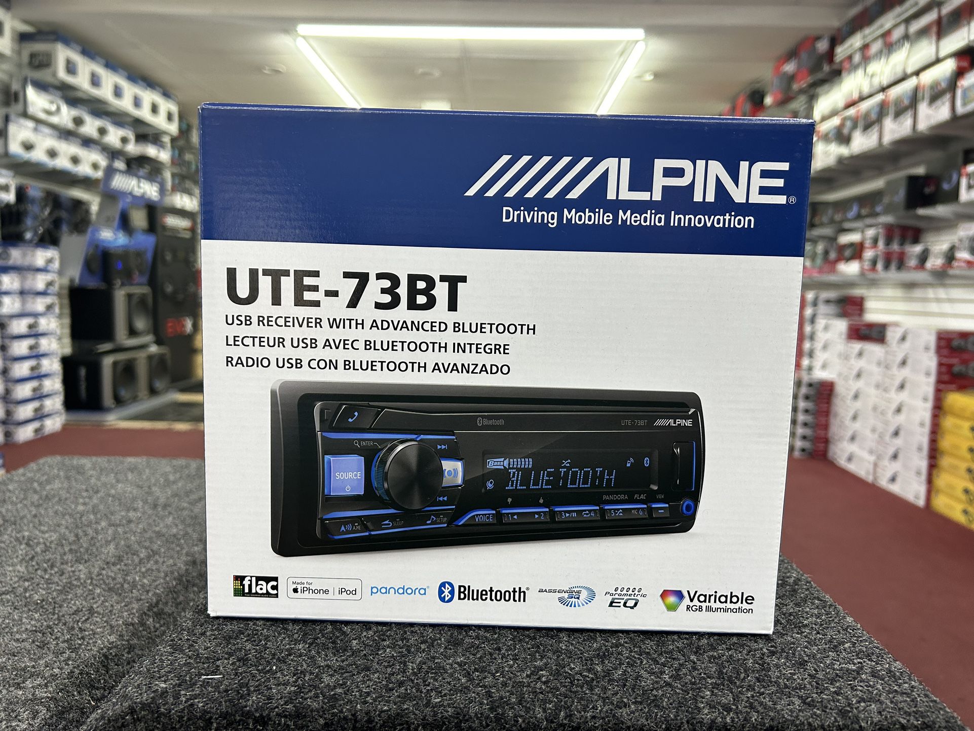 Alpine UTE-73BT Am/Fm Bluetooth Player, Stereo