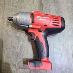 Milwaukee M18 18V 1/2 in. Impact Wrench