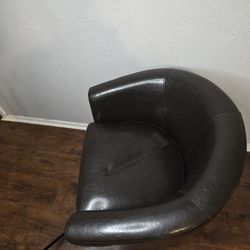 Round Armchair