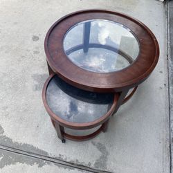 Coffee Table 2 Picece Set Need Gone ASAP Willing To Neogiate