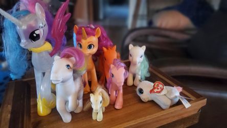 Little ponys/ unicorns