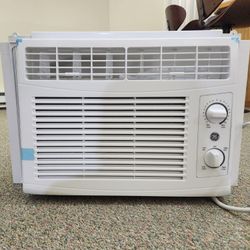 GE 5,100 BTUs Air Conditioner - Small Room Window AC