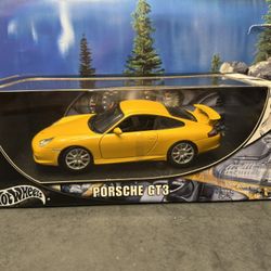 Porsche 911 GT3. 1:18 Scale Hotwheels Diecast Collectible Car. New Unopened.