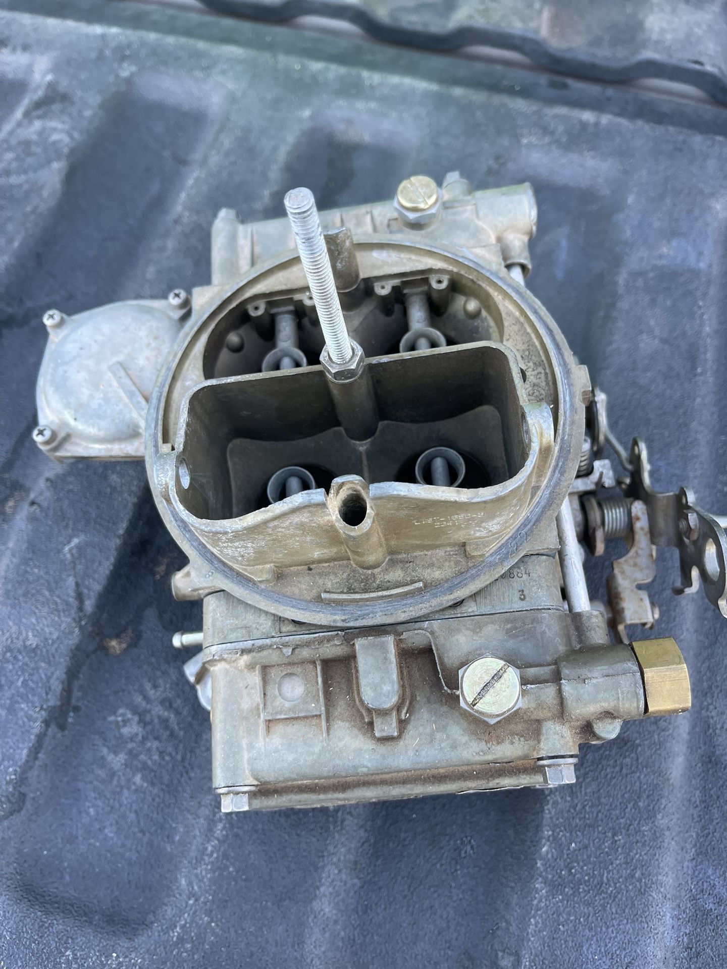 Holley 4 Barrel 600cfm Carb for Sale in Buckeye, AZ OfferUp