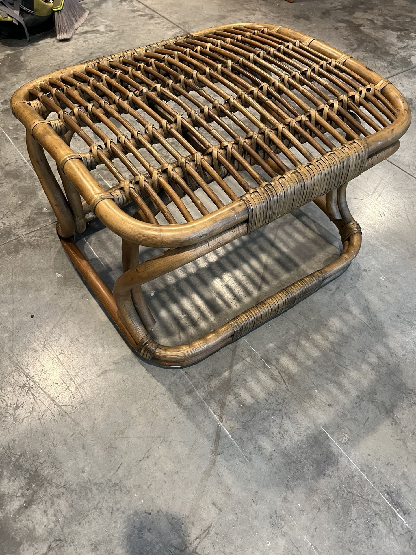 Wicker Rattan Ottoman