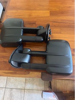 Chevrolet Silverado towing mirrors
