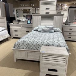 4PC Queen Bedroom Set 🔥SALE🔥