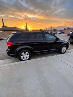 2010 dodge ut journey