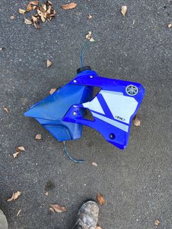 Gas tank for a Yamaha 250 2002