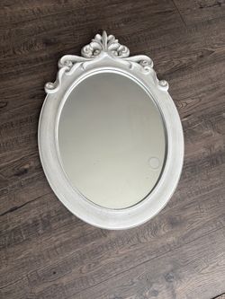 Oval Decorative Wall Mirror
