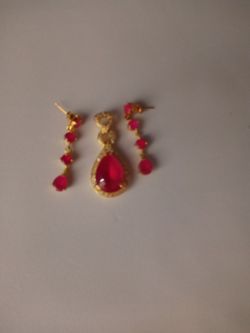 Pendant And Earings 