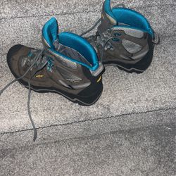 Women’s Keen Hiking Boots 