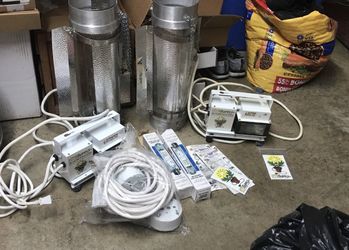 GROW PLANTS .2 Bulbs 400 Watt HPS And 2 MH INCLUDED 