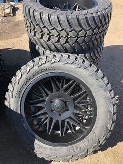 Cali off-road 20x10 with 33 muds
