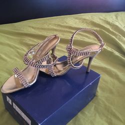 Shoes size 61/2 nuevos