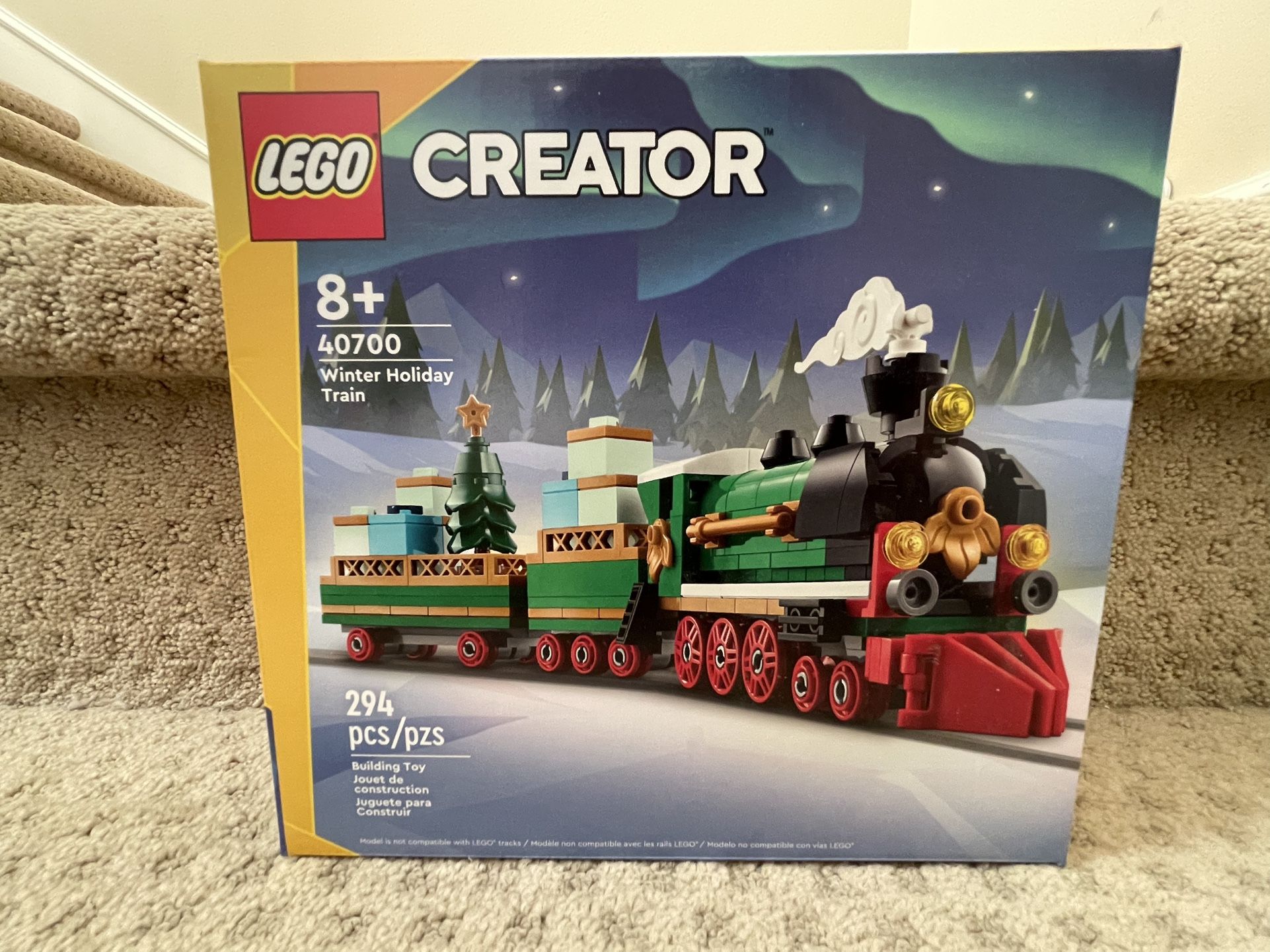 Lego Winter Holiday Train 40700
