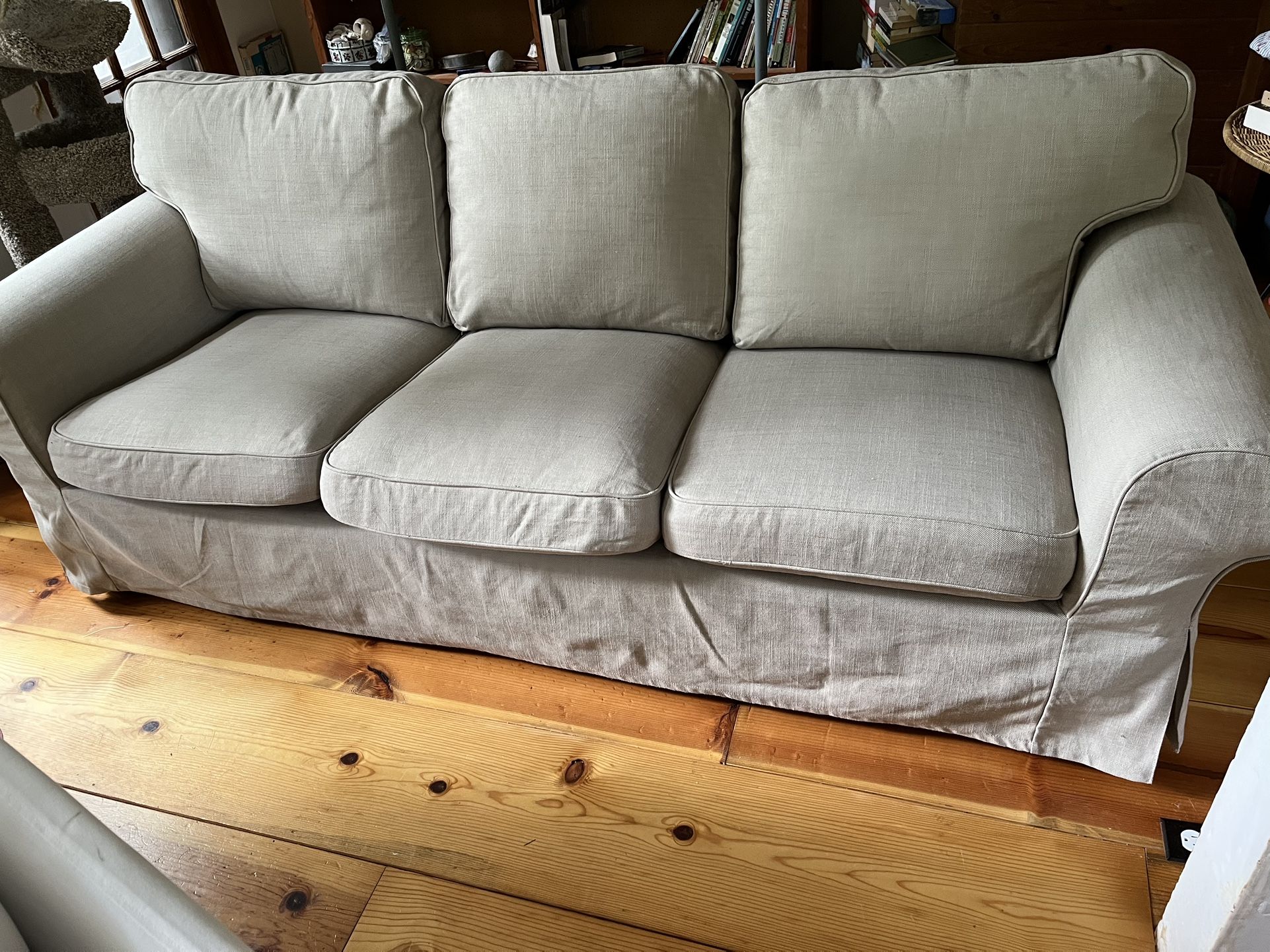 Ektorp 3 Seat Sofa - Excellent