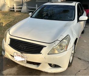 2011 Infiniti G25