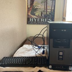 Computer and keyboard 