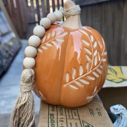 🍂 Ceramic Pumpkin with Bead Garland – Fall Home Décor 🎃