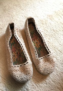 Tan crocheted flats