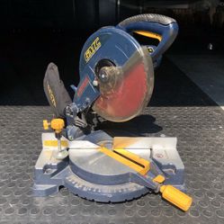 GMC 15 amp 10" compound mitre saw