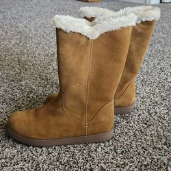 Universal Thread Winter Snow Boots Women's 8 Charleigh Beige Suede Faux Fur