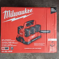 New Milwaukee PACKOUT 6-Port Rapid Charger M18.