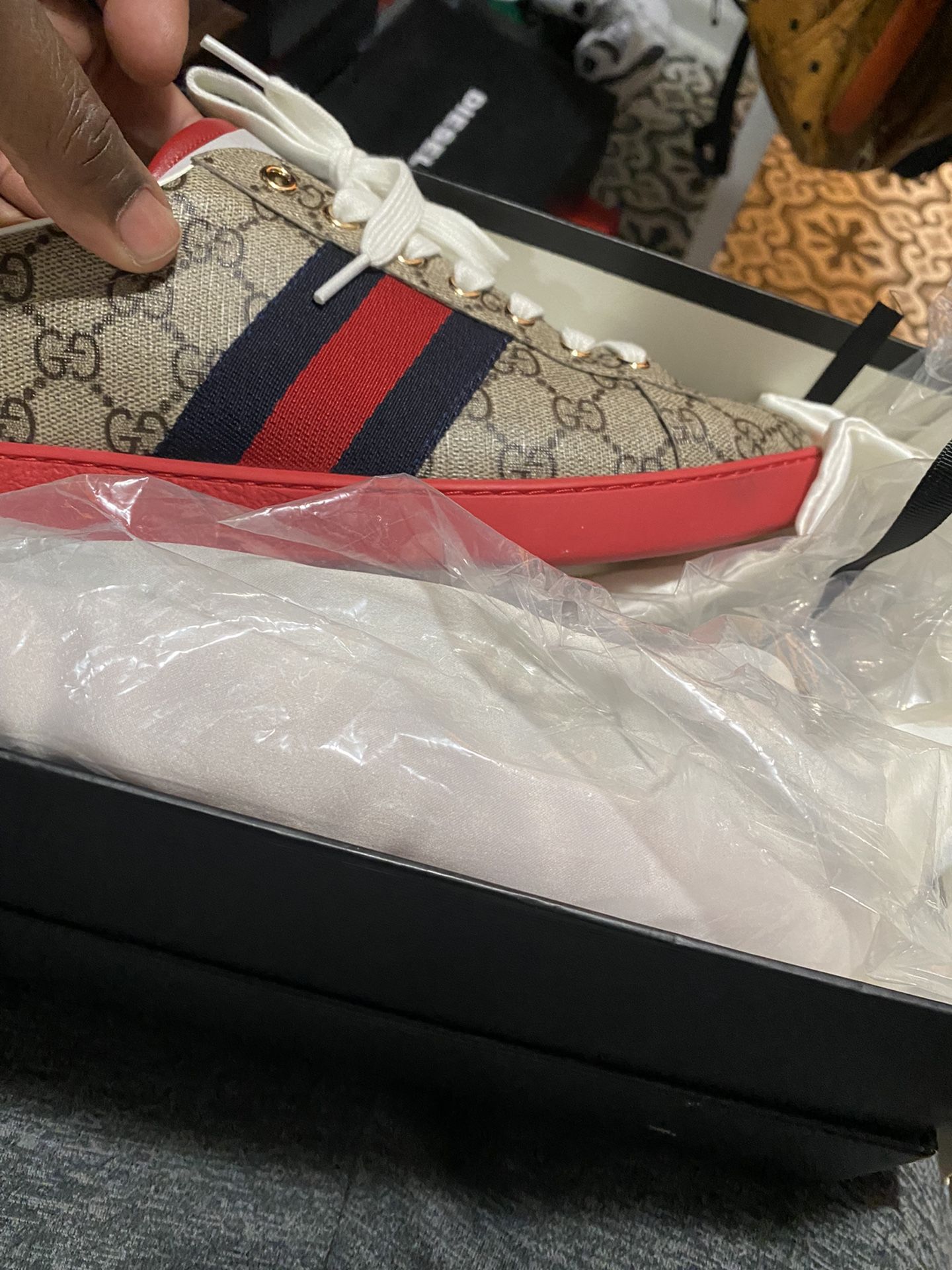 Gucci Size 44
