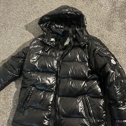 Moncler maya store used