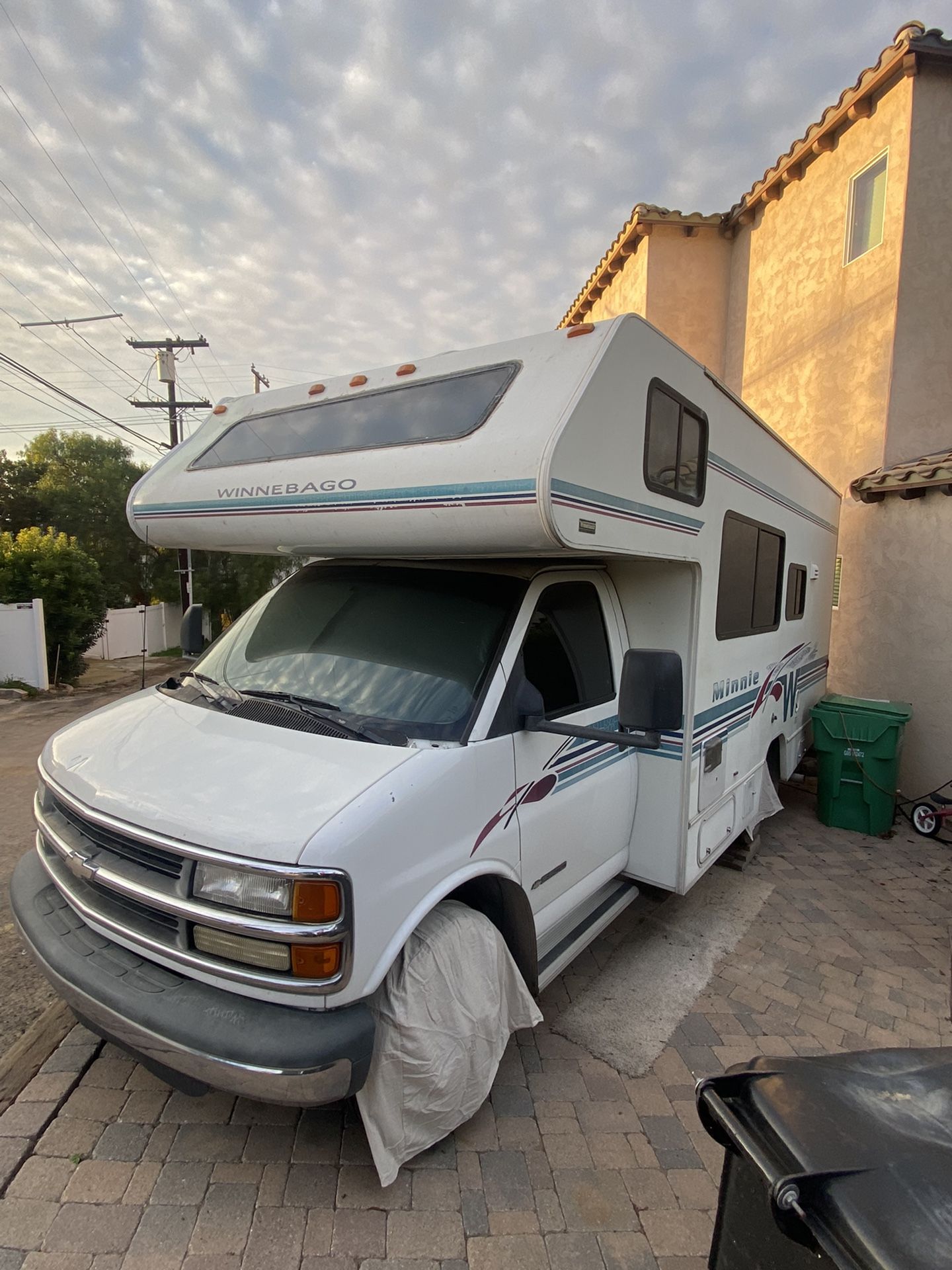 2000 Chevy Winnebago Minnie Winnie RV for Sale in San Diego, CA - OfferUp