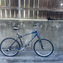 Giant Sedona DX 6061 