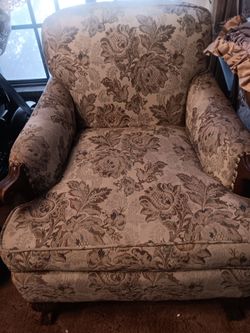 Vintage single chair/couch