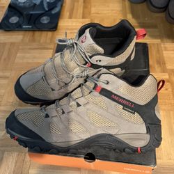 Merrell Men’s Hiking Boots size 14 NEW! 