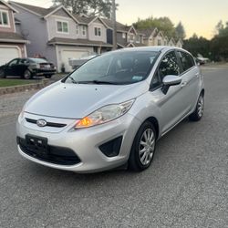 2011 Ford Fiesta